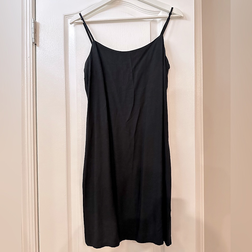 Sleeveless, cami, seamless dress with thin straps